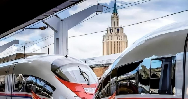 The steel cage rolling welding machine for the Moscow-St. Petersburg high-speed rail project has been successfully delivered.